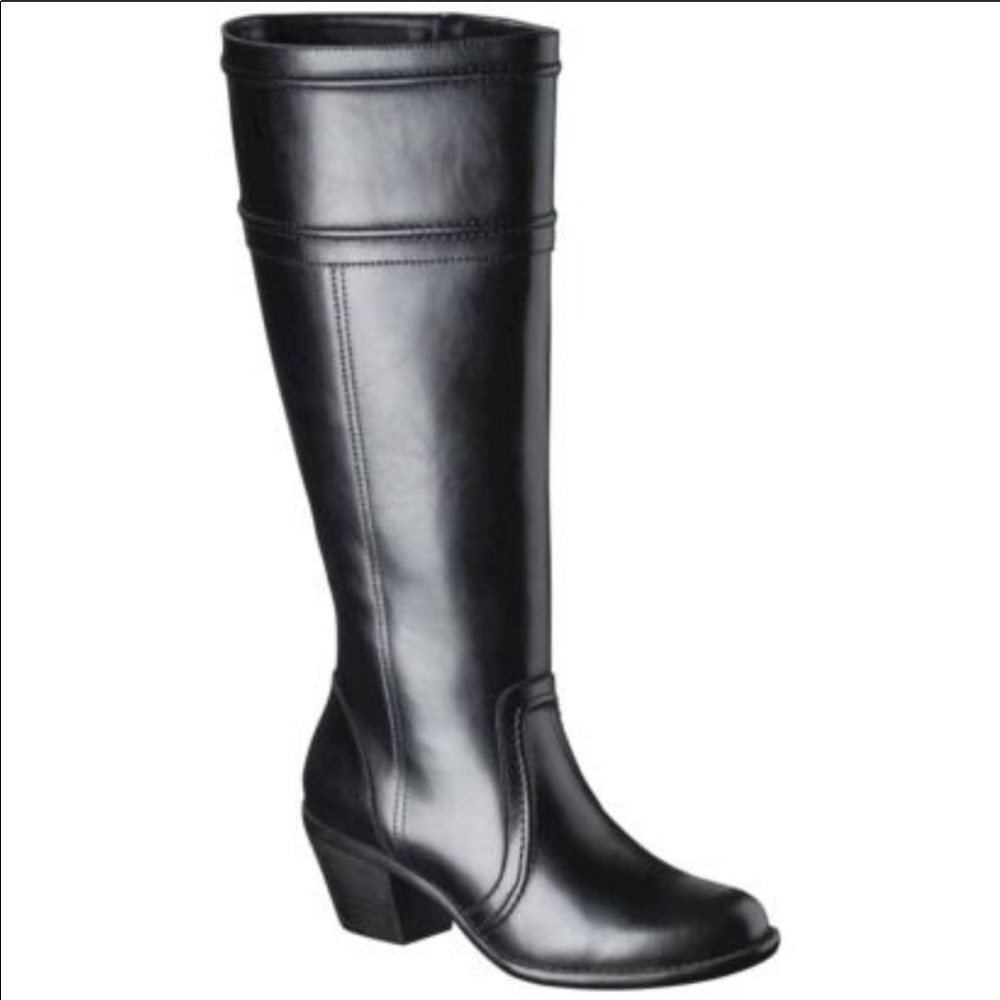 Heeled Black Boots